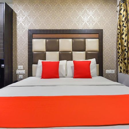 Hotel O Lexis Ludhiana Exteriör bild
