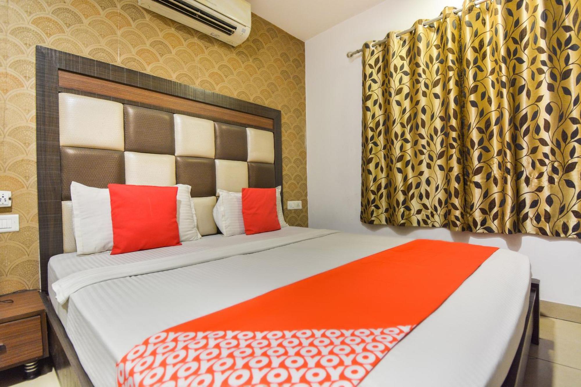 Hotel O Lexis Ludhiana Exteriör bild