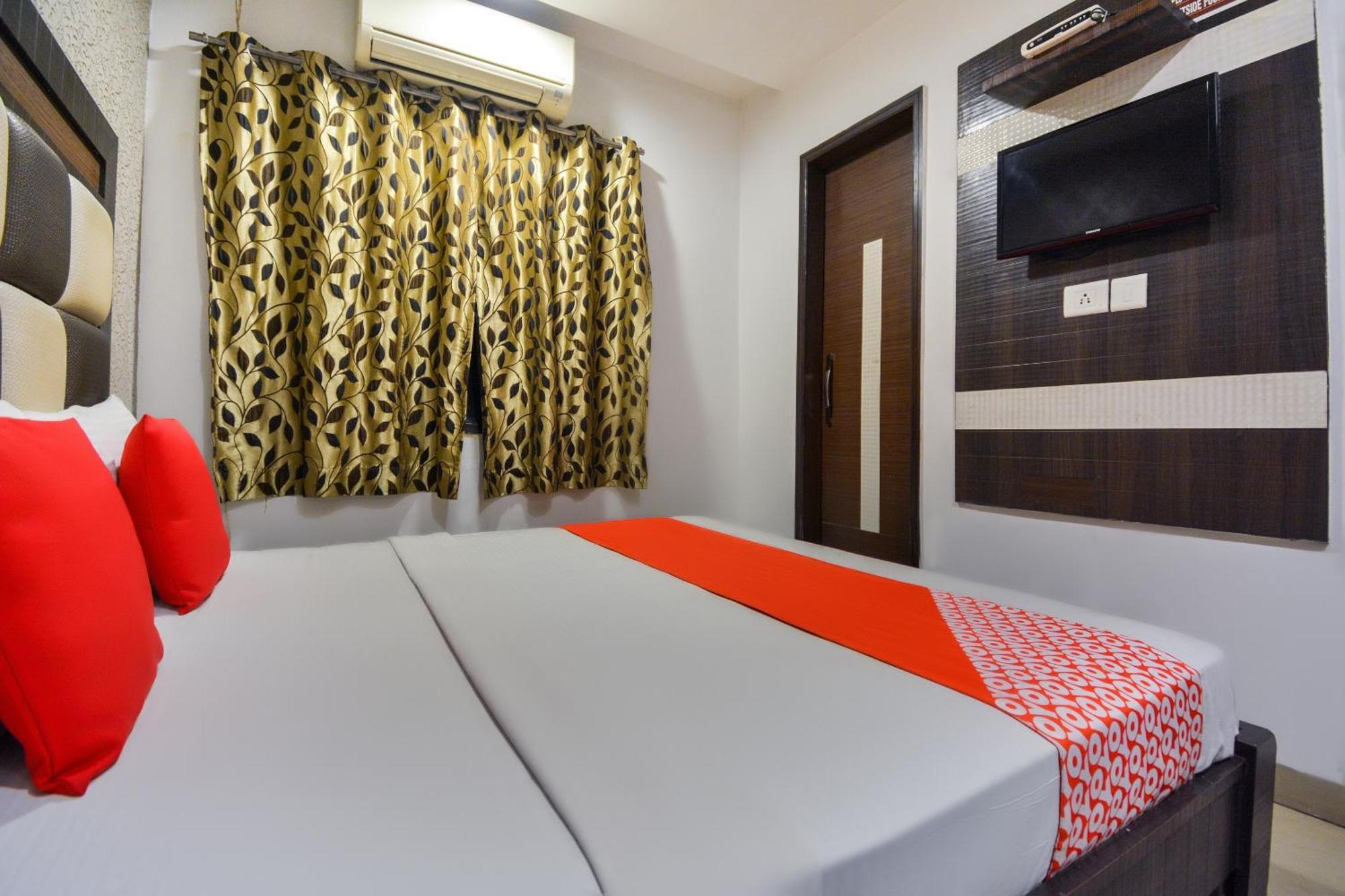 Hotel O Lexis Ludhiana Exteriör bild