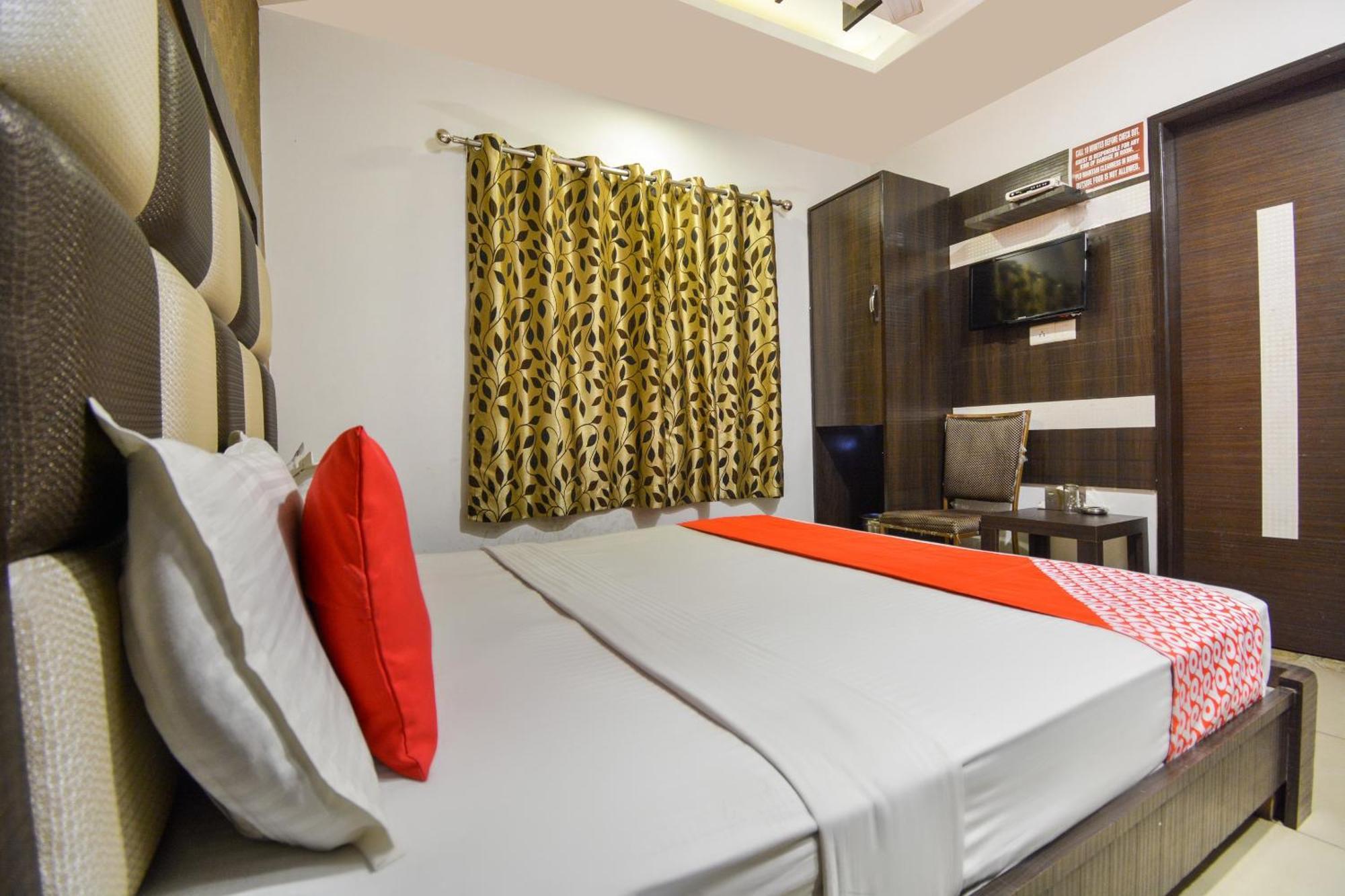 Hotel O Lexis Ludhiana Exteriör bild