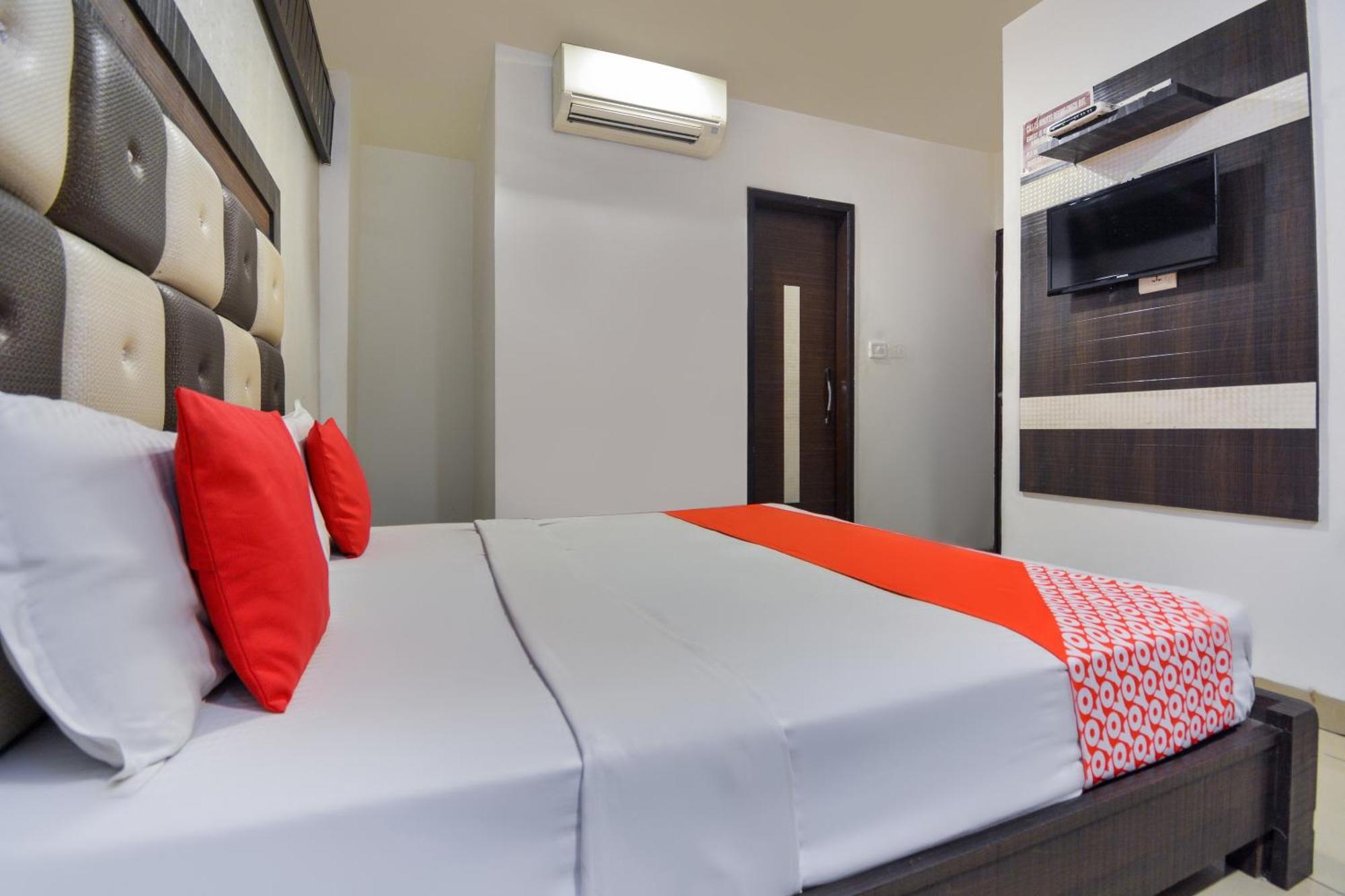 Hotel O Lexis Ludhiana Exteriör bild